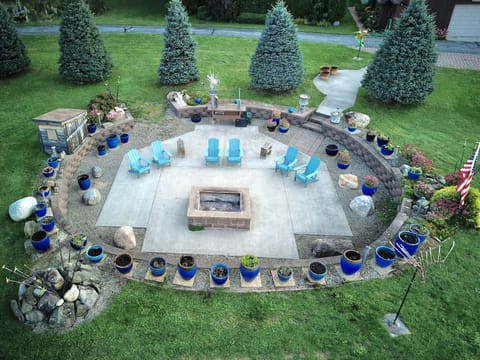 Our firepit area is a dream come true for those seeking the perfect spot to gather with family and friends over cup of cocoa or hot toddy! :) It has ample space to accommodate even the largest groups!