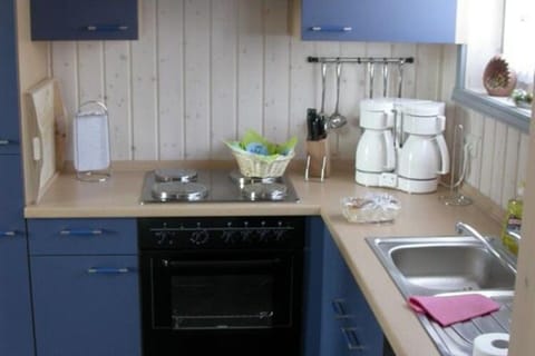 House | Private kitchen | Electric kettle, toaster