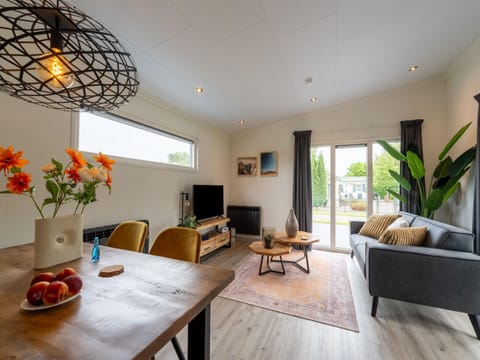 House | Dining
