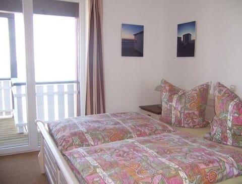 Apartment | 1 bedroom, individually furnished, bed sheets