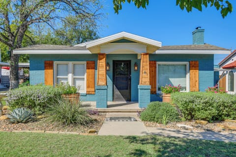 San Angelo Vacation Rental | 2BR | 1BA | 2 Steps to Enter | 1,050 Sq Ft