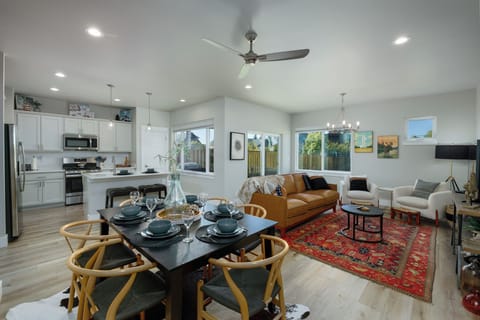 Open Concept Living Area | Main Level