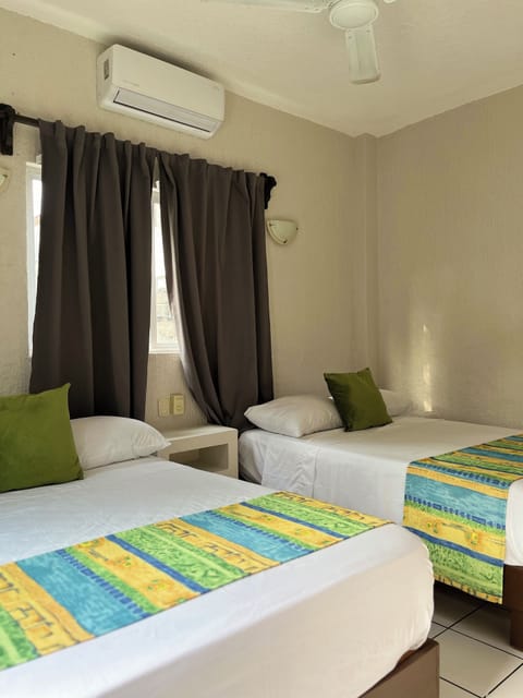 Basic Double Room, Balcony | Bed sheets