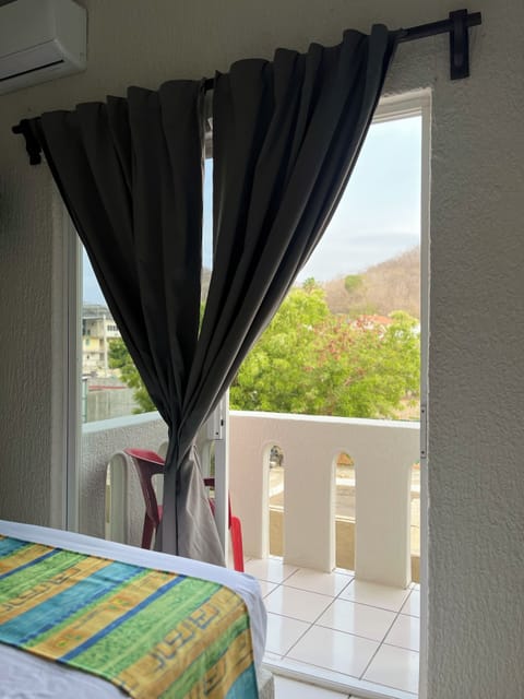 Basic Single Room, Balcony | Bed sheets