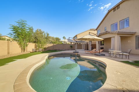 House (5 Bedrooms) | Interior