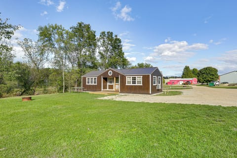Blanchardville Vacation Rental | 2BR | 1BA | 500 Sq Ft | 2 Steps to Enter