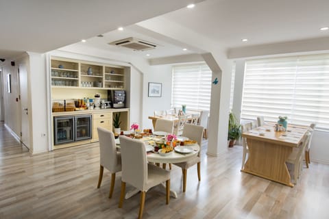 Daily buffet breakfast (EUR 9 per person)