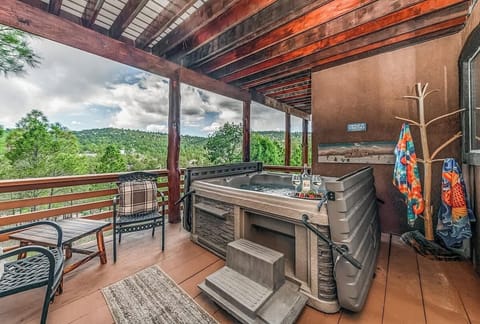 Excellent entertaining decks!