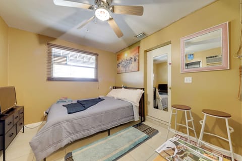 Fort Lauderdale Vacation Rental | Studio | 1BA | 600 Sq Ft | 1 Step Required
