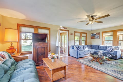 Pellston Vacation Rental | 4BR | 2BA | 2,400 Sq Ft | 4 Steps to Enter