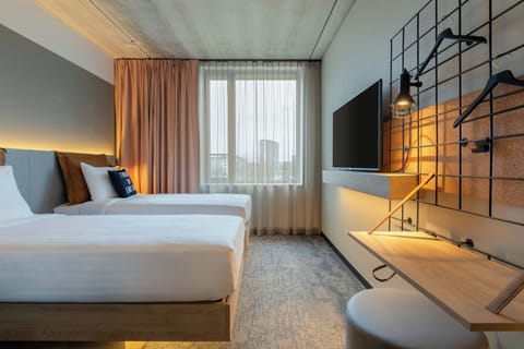 Room, 2 Twin Beds | Soundproofing, free WiFi, bed sheets