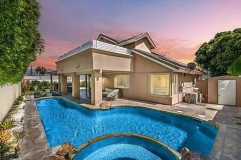 Beautiful Heated + Salt Water Pool & SPA