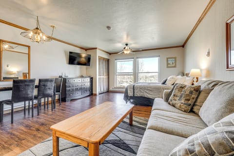 Brian Head Vacation Rental | Studio | 1BA | 464 Sq Ft | Step-Free Access