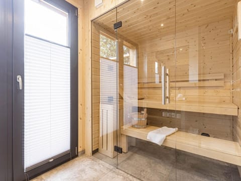 Apartment | Bathroom | Bathtub, hair dryer