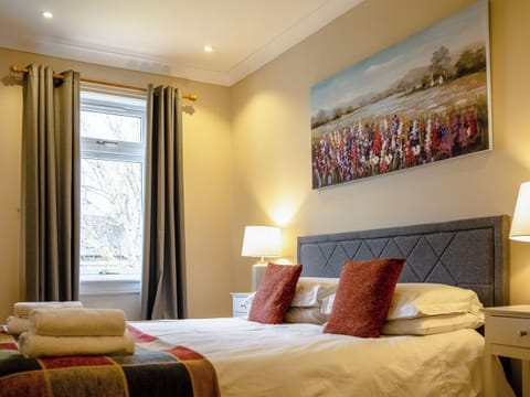 Double bedroom | Cairnies - Bachilton Farm, Methven, near Perth