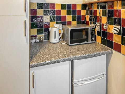 Kitchen | The Reivers Retreat - The Old Drapery Apartments, Haltwhistle