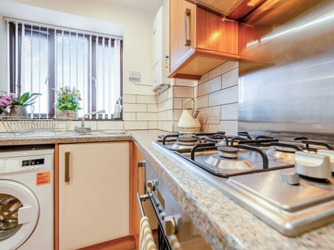 Kitchen | The Granary - Mellaston Cottages, Hundleton, near Pembroke