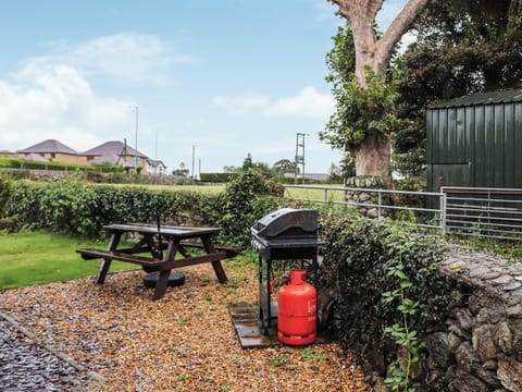 Exterior | Carols Cottage, Llanrug, near Caernarfon