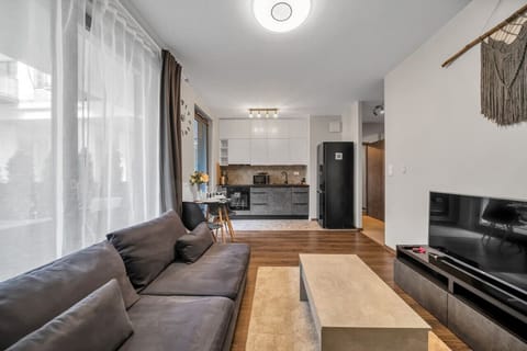 Living Room with Smart TV | Book Now with RENTUJEMY.COM