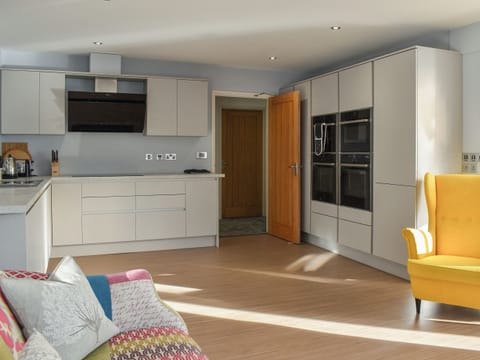 Open plan living space | Pines Cottage - Pine Retreats, St. Margaret&rsquo;s Bay