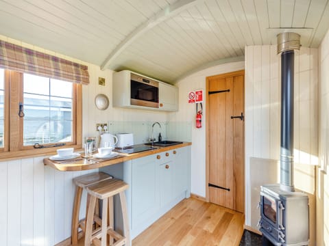 Interior | Rose - Llawrllan, St Harmon, near Rhayader