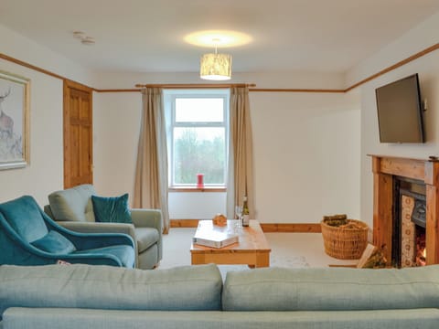 Living room | Woodside Farmhouse, Blairgowrie