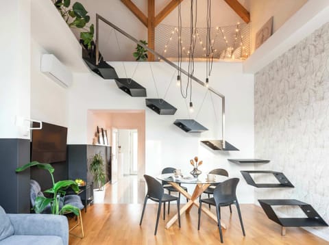 Beautiful and stylish apartment in perfect location for up to 6 people
