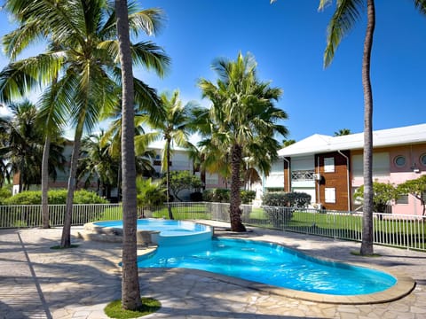 2 outdoor pools, open 9:00 AM to 8:00 PM, sun loungers