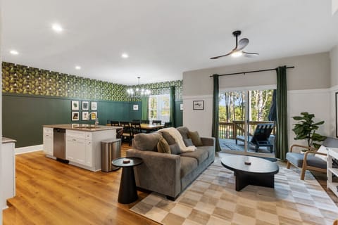Welcome to the Magnolia at Ducks Landing!
