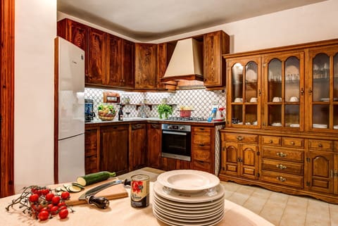 Autumn, Kitchen, Spring, Summer, Winter