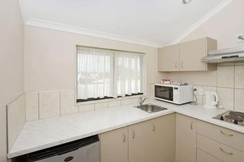 Family Double or Twin Room | Private kitchen
