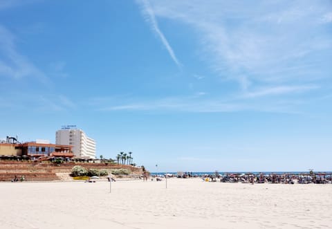 Apartment, 2 Bedrooms, Smoking, Patio | Beach