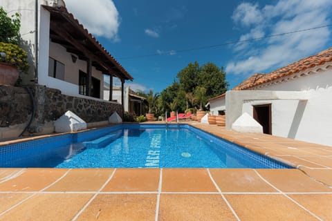 House, 1 Bedroom, Smoking, Patio | Pool | Outdoor pool