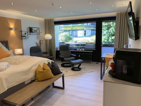 House | 1 bedroom, iron/ironing board, bed sheets