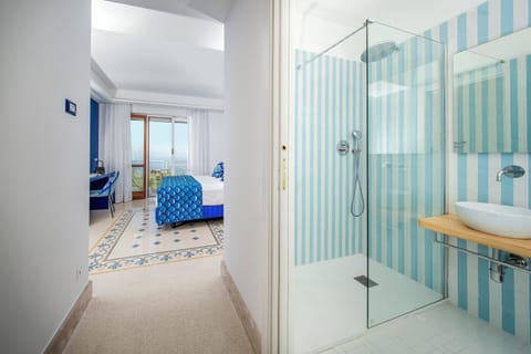 Panoramic Double Room, Balcony, Sea View | Minibar, in-room safe, desk, laptop workspace