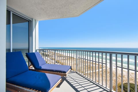 Condo, Multiple Beds (Emerald Dolphin unit 1520) | Property grounds