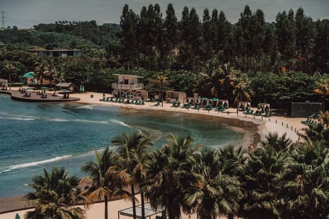 Private beach, white sand, free beach cabanas, sun loungers