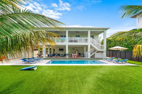 House, Smoking | 4 bedrooms, high-speed internet