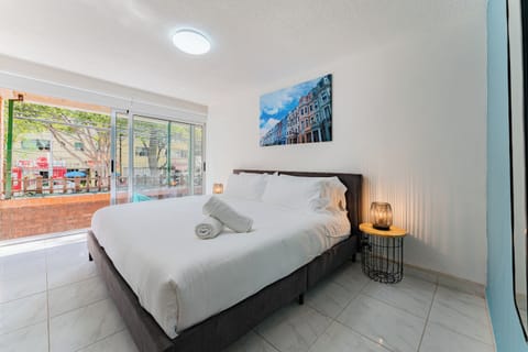 Apartment, 4 Bedrooms | 4 bedrooms, WiFi (free), bed sheets
