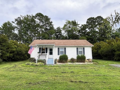 A great centrally-located home for less-than-a-mile walks to town for some food!