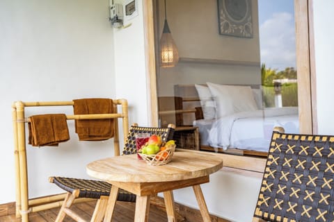 Apartment, 1 Queen Bed, Kitchen | Terrace/patio