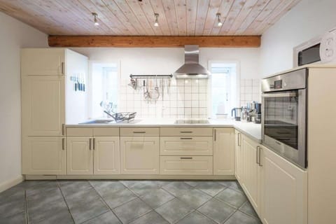 House | Private kitchen | Highchair