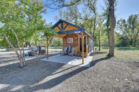 Steamboat Rock Vacation Rental | Studio | 1BA | 300 Sq Ft | Stairs to Enter