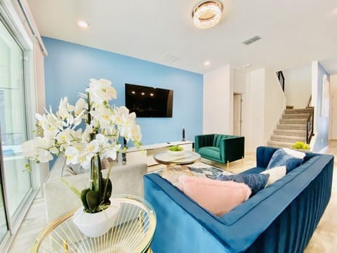 LivingRoom2