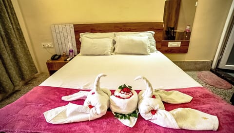 Deluxe Double Room | Desk, WiFi (free)