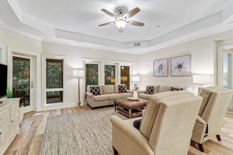 8110 Wendover Dunes | Living Room - 8110 Wendover Dunes | Living Room