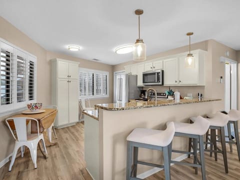 28A Crystal Village