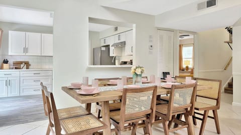 Dining area is right off the kitchen.