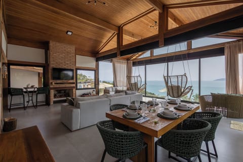 Villa | Living room | 42-inch Smart TV with digital channels, Netflix, streaming services