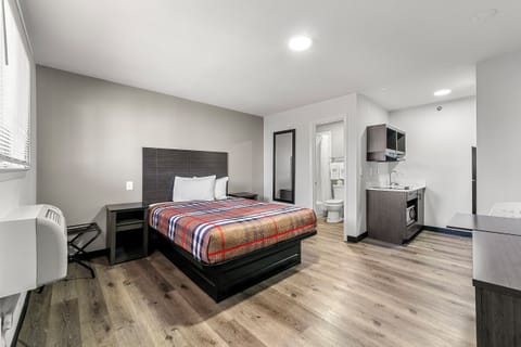 Studio | Individually furnished, desk, free WiFi